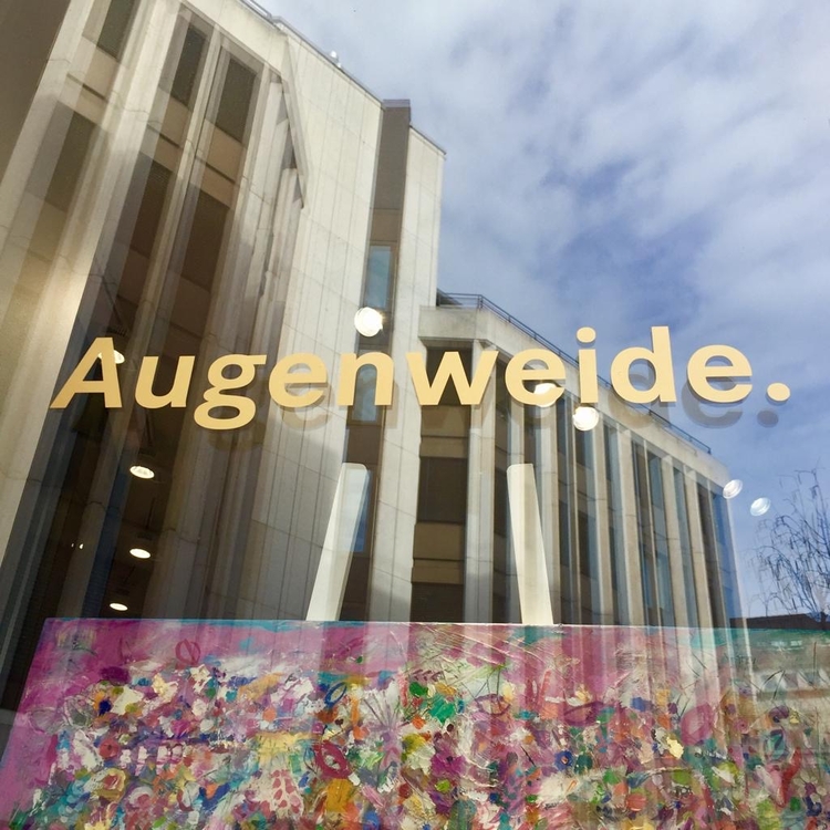 „Augenweide“ bei Platzhirsch in St.Gallen